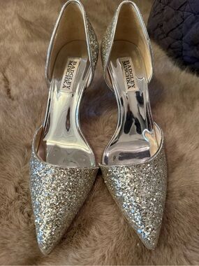 Badgley Mischka Silver Glitter Pointed D'Orsay Pumps